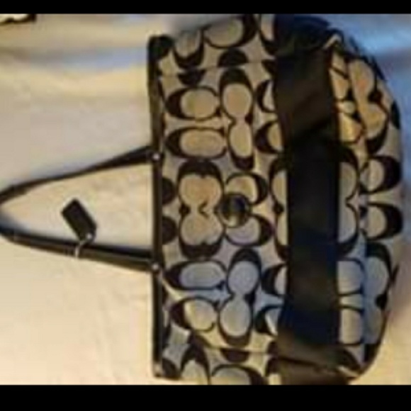 Authentic Coach Baby Bag - Picture 2 of 3